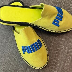 Puma Kids Vibrant Yellow and Blue Slippers